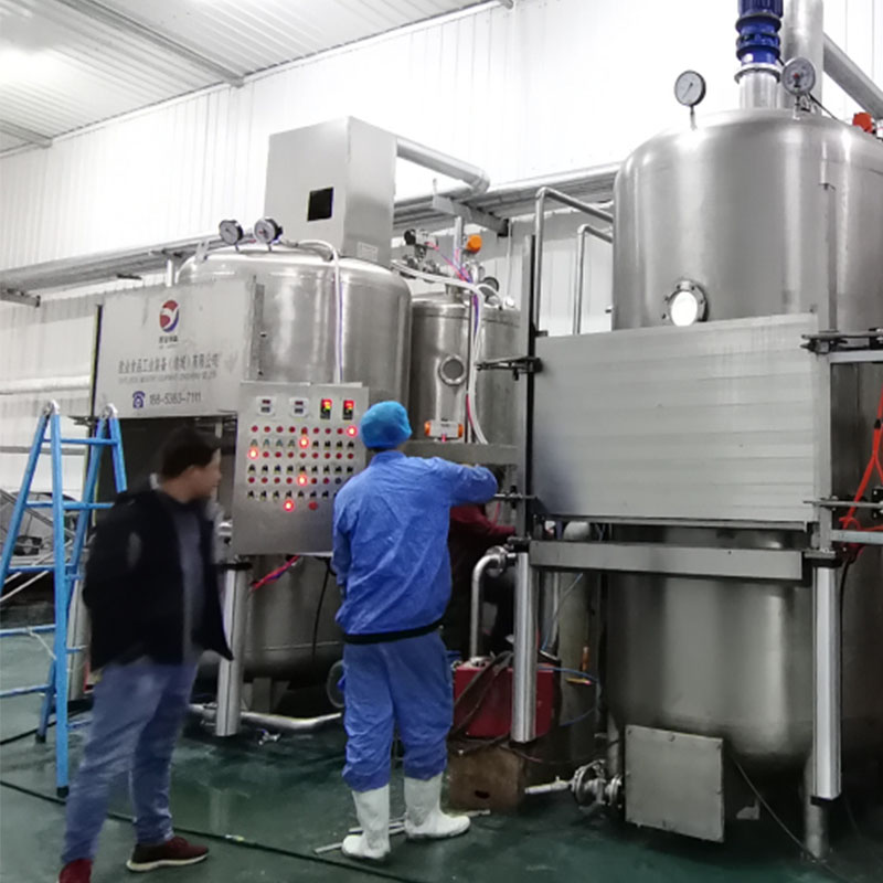 萊陽客戶制作果蔬脆片試機現場